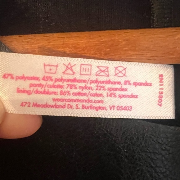 Commando Women's Faux Leather
Bodysuit Size Medium - Picture 4 of 5